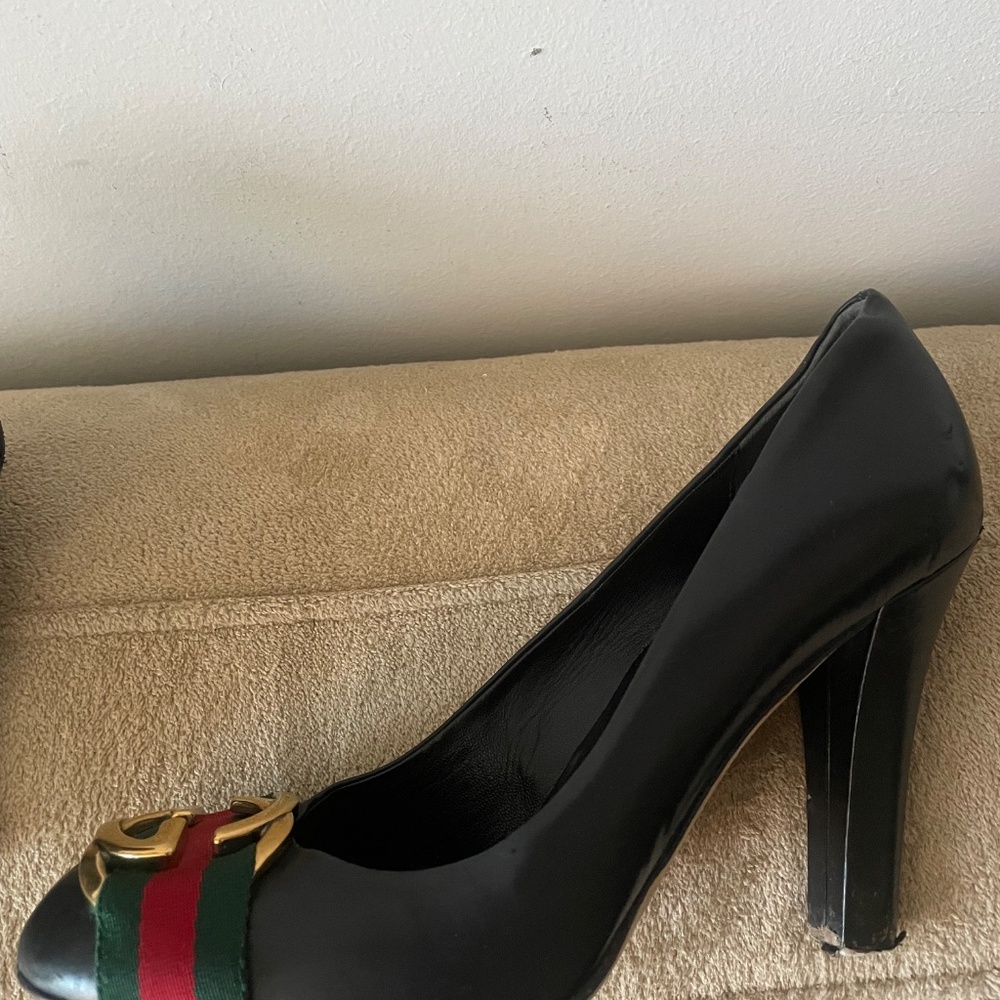 Authentic Gucci Black Leather women’s Shoes, size 37 1/2 . - Picture 4 of 8